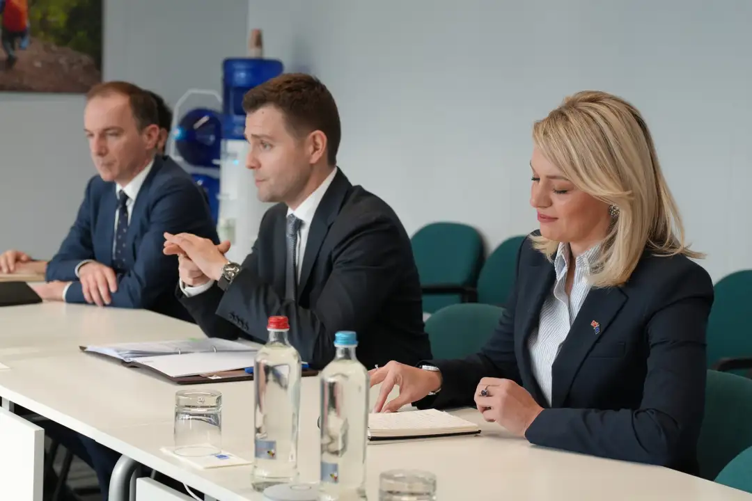 Тимчо Муцунски Роксана Минзату